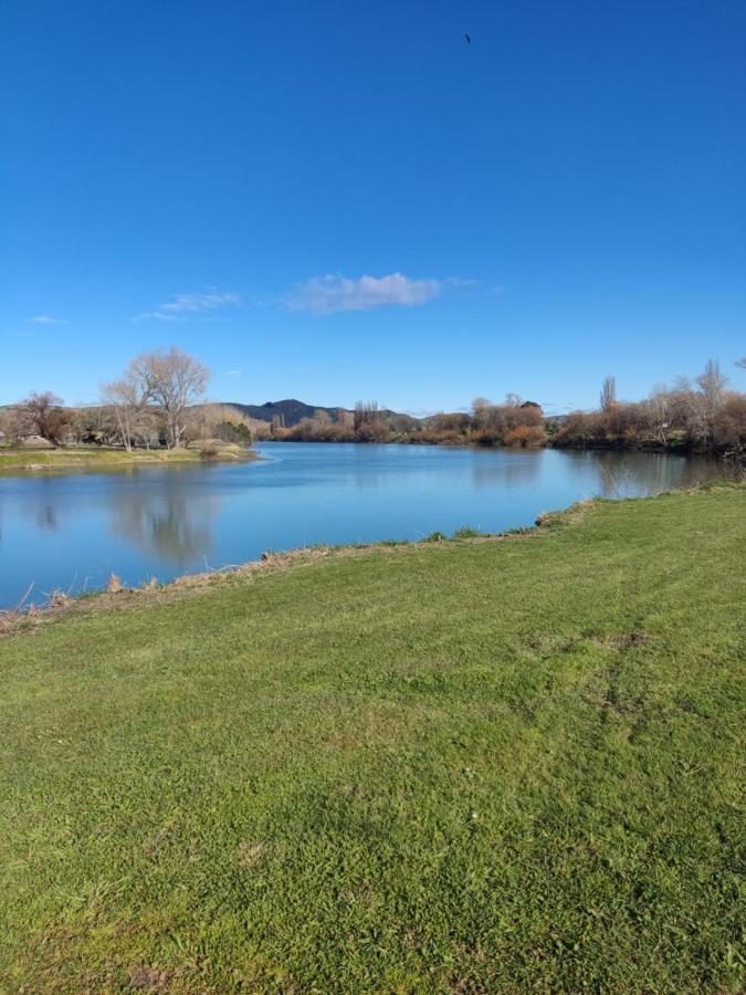 Studios On Carroll - Ex Ferry Hotel Wairoa Екстер'єр фото